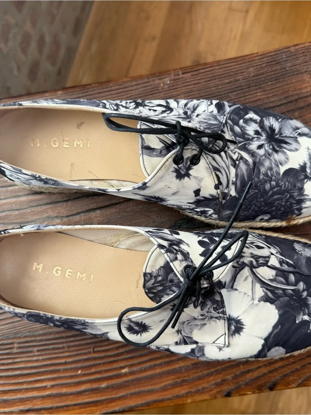 M Gemi Sabbia - Floral Black & White Lace-Up Espadrille Platform Flats